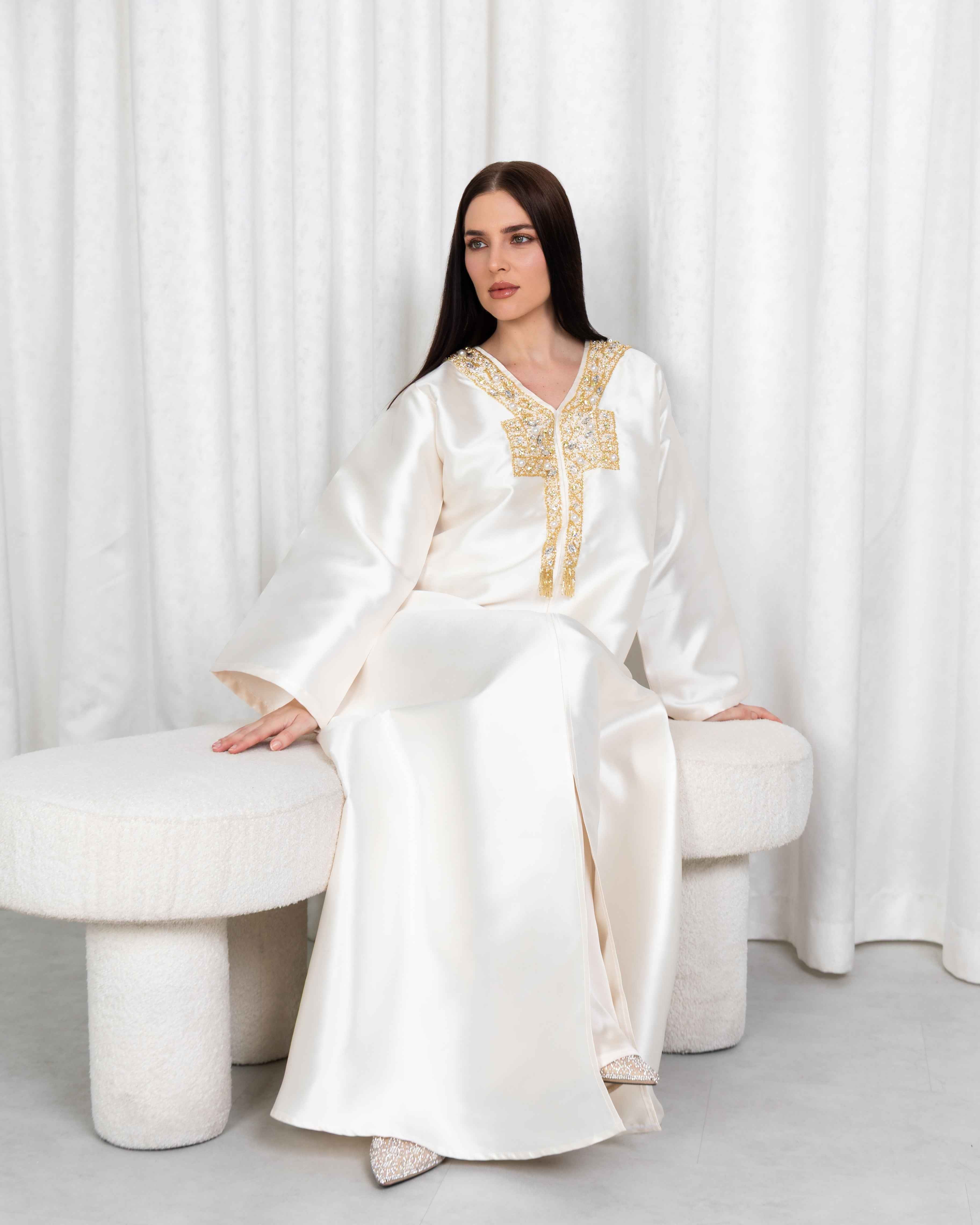 Perla-DRS006 | Ivory Lumière Dress