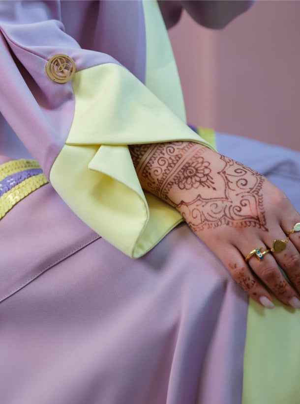 Lilac-ABY010 – Soft Crepe Abaya in Lemon & Lilac Accents