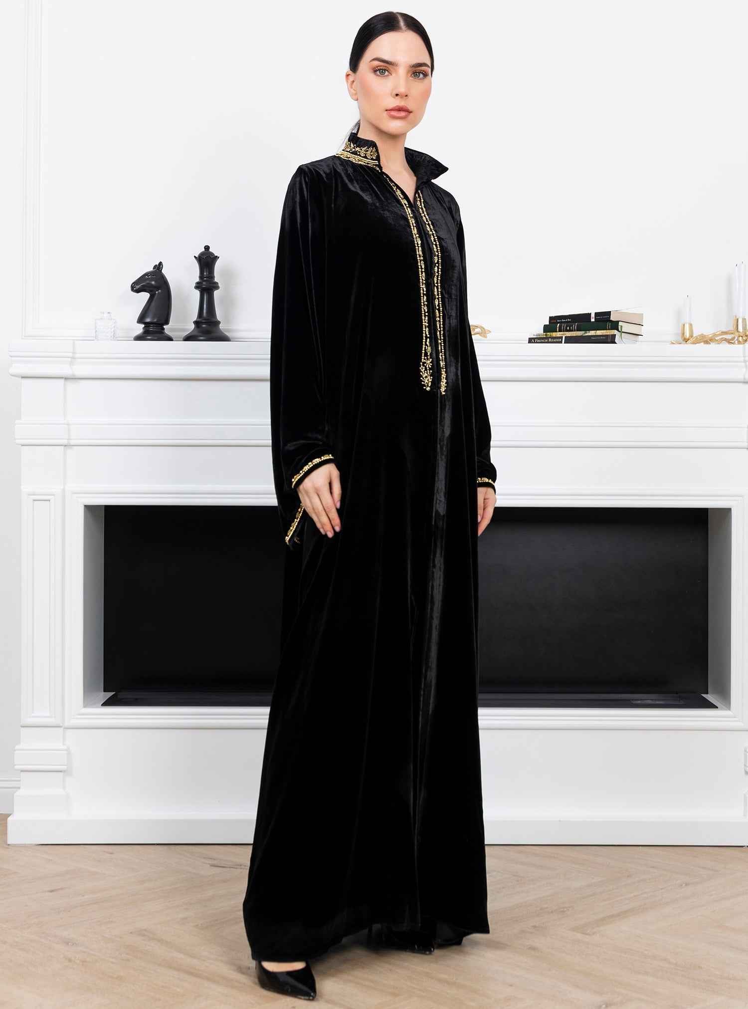 Pantera-ABY041 – Black Japanese Velvet Abaya with Golden Thread Handcraft