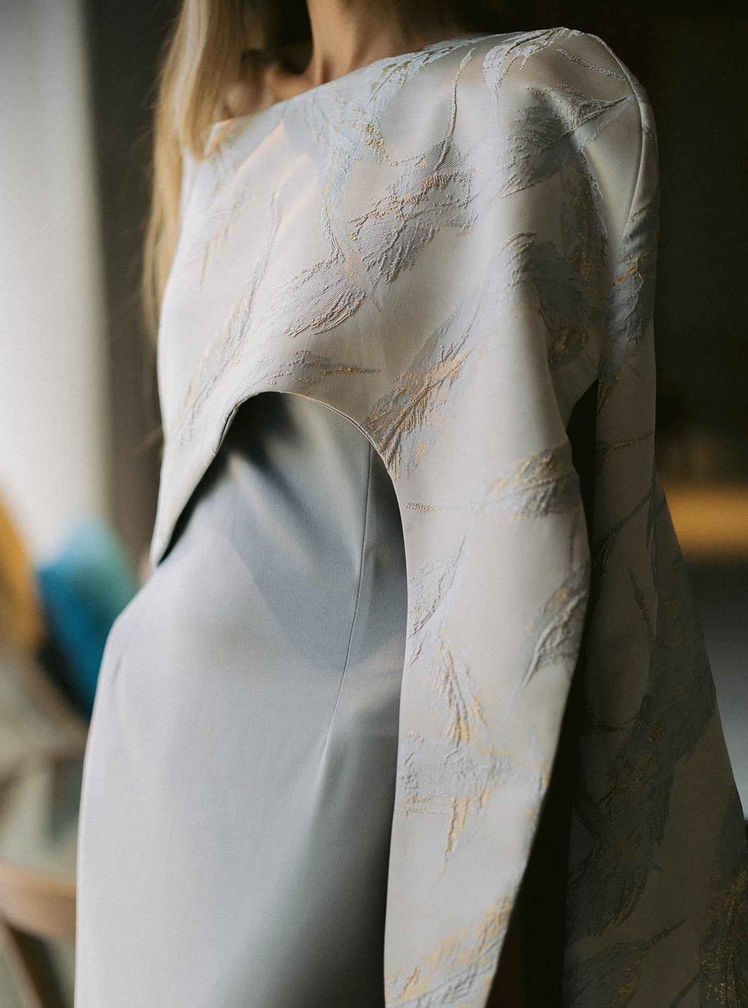 Dolphin-DRS005 – Elegant Grey 2-Piece Satin Dress with Detachable Cape