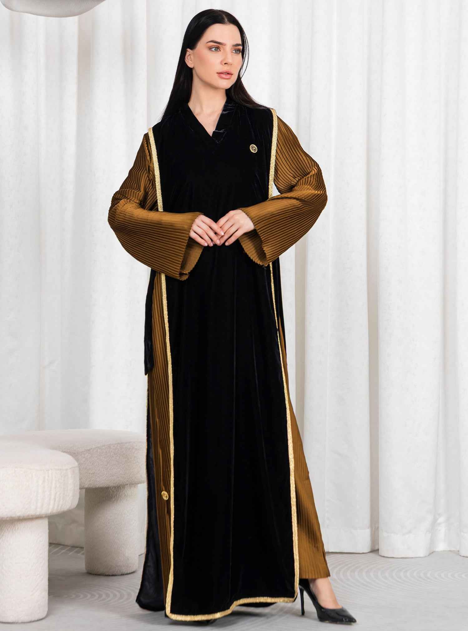 Amber-KTN041 – Black & Honey Japanese Velvet Abaya with Two-Tone Elegance & Sculpted Sleeves