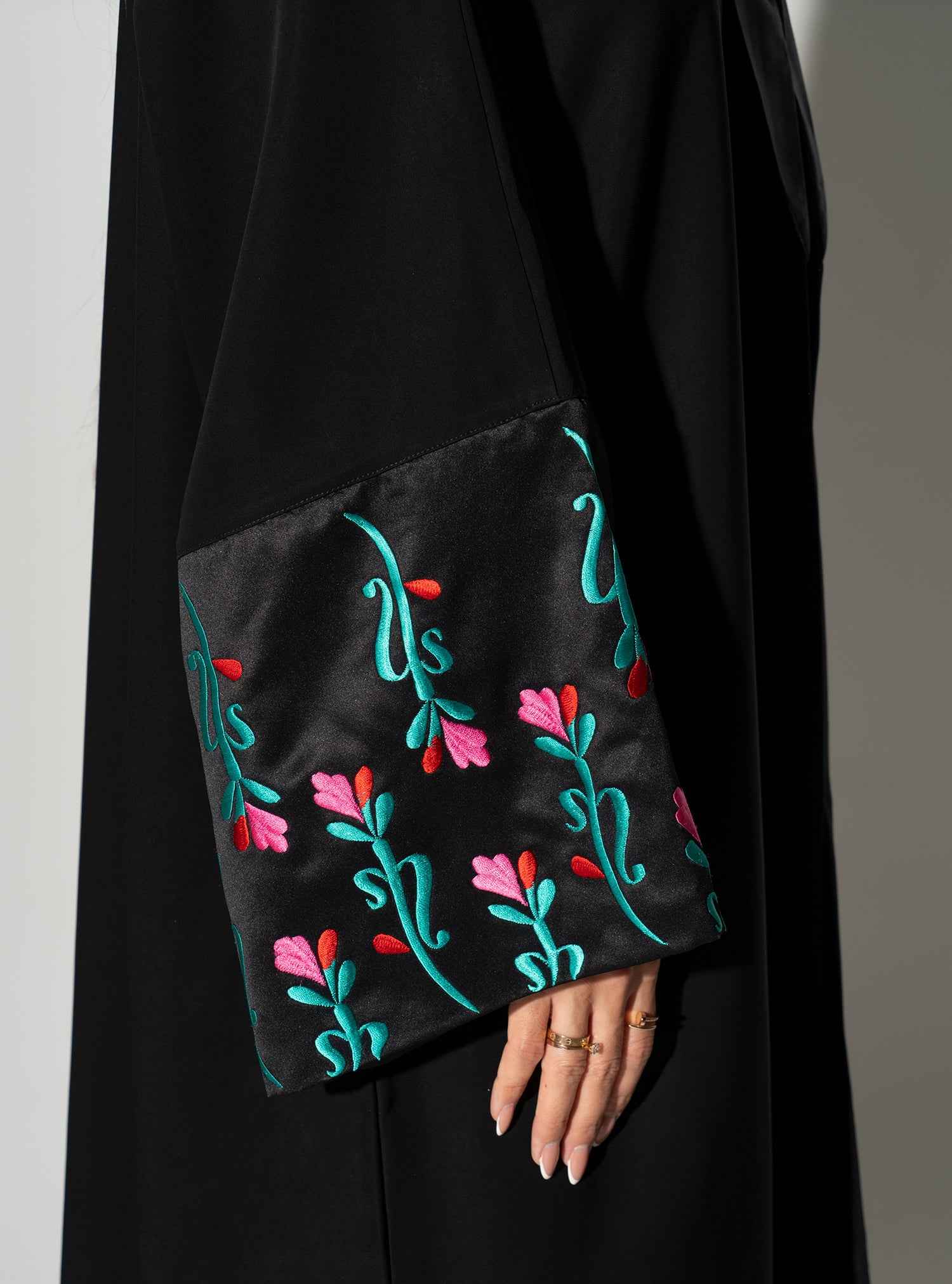 Lalazar-ABY024 – Black Abaya with Elegant Floral Embroidered Cuffs