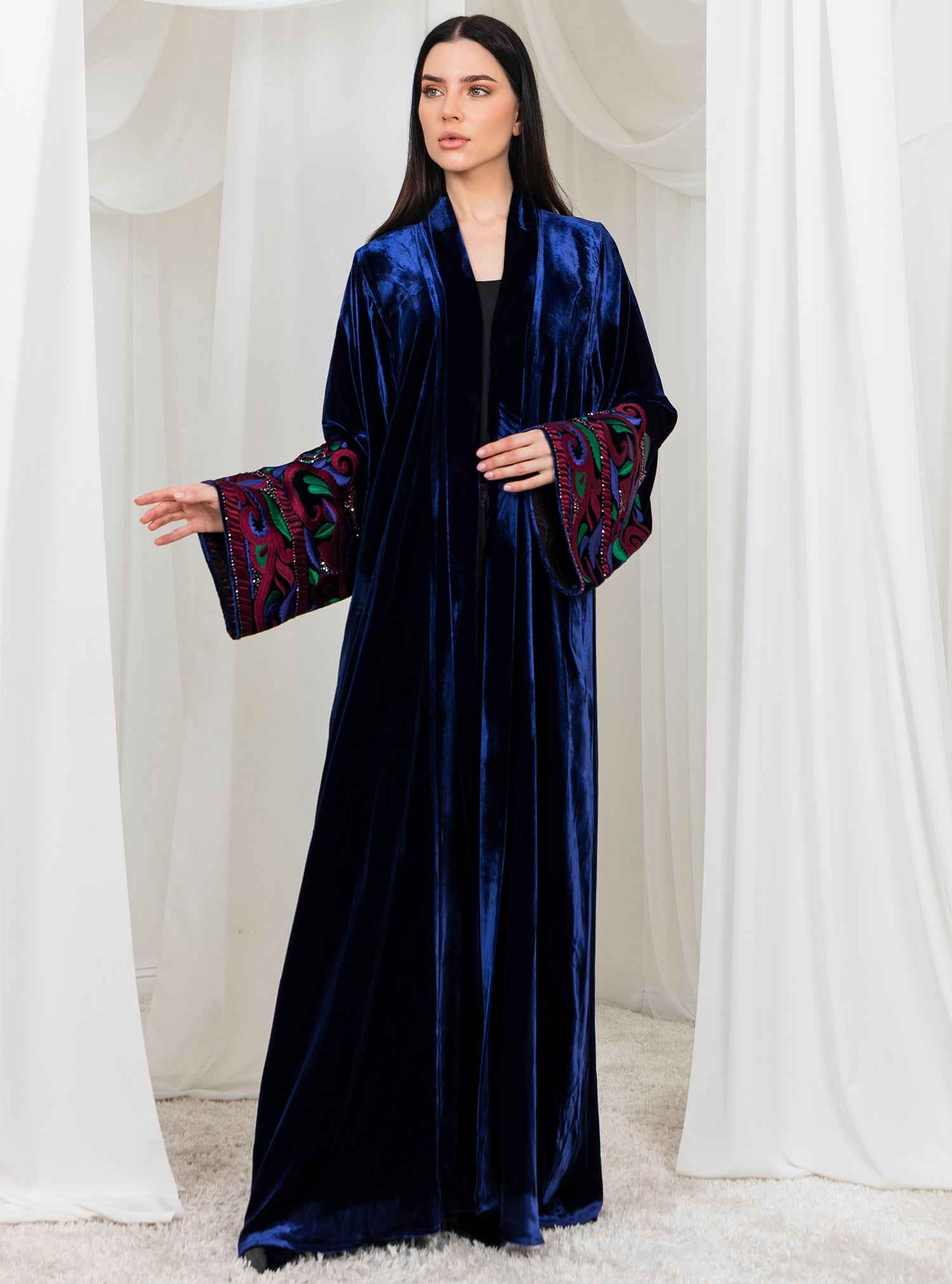 Livid-ABY027 – Deep Navy Velvet Abaya with Hand-Embroidered Silk Thread Sleeves