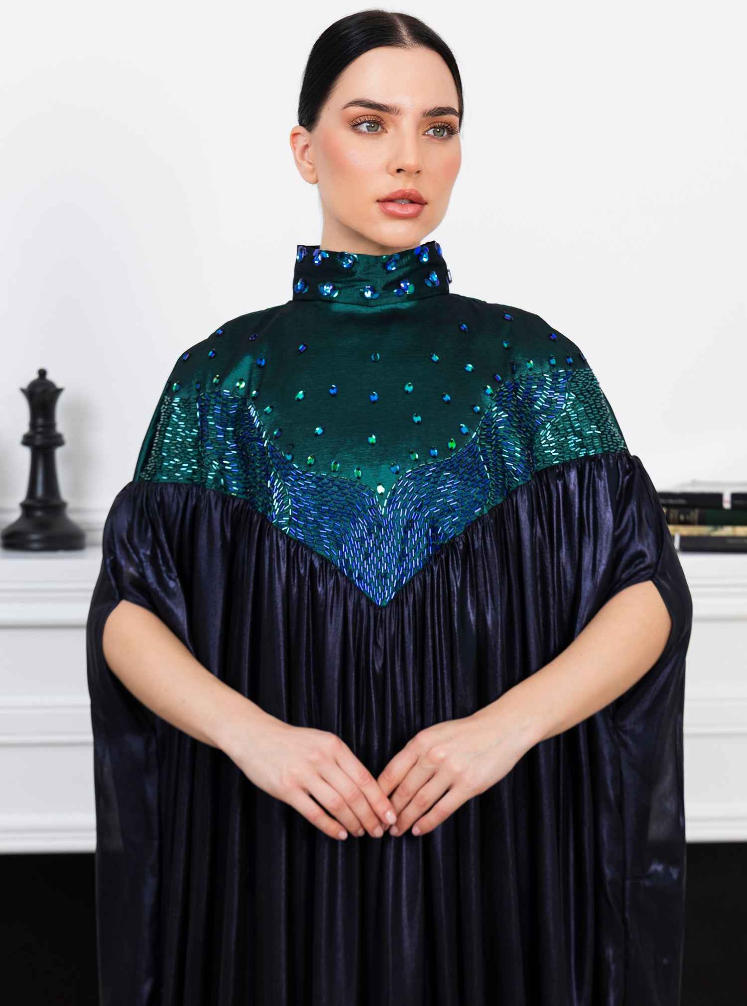 Peacock-KTN032 – Luxurious Green Mesh & Taffeta Kaftan with Radiant Peacock-Inspired Motif
