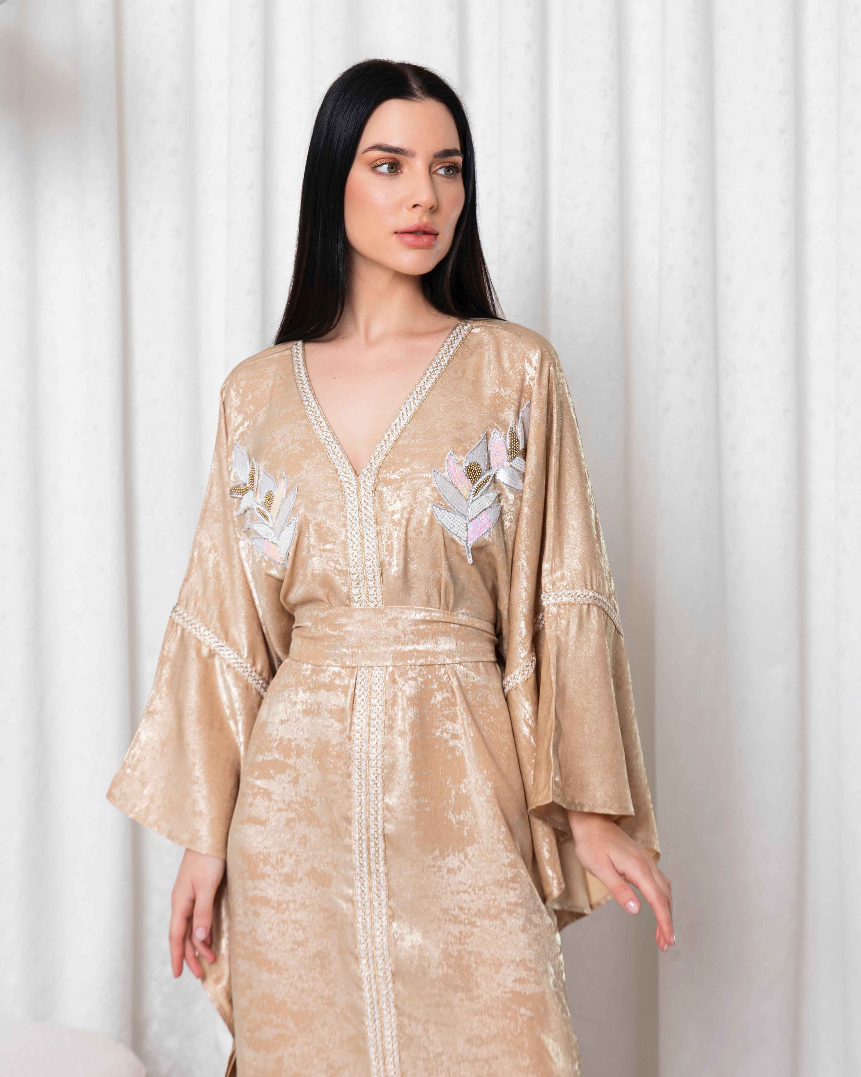 Vinus-KTN040 – Italian Cotton Kaftan with Soft Leaf Embroidery