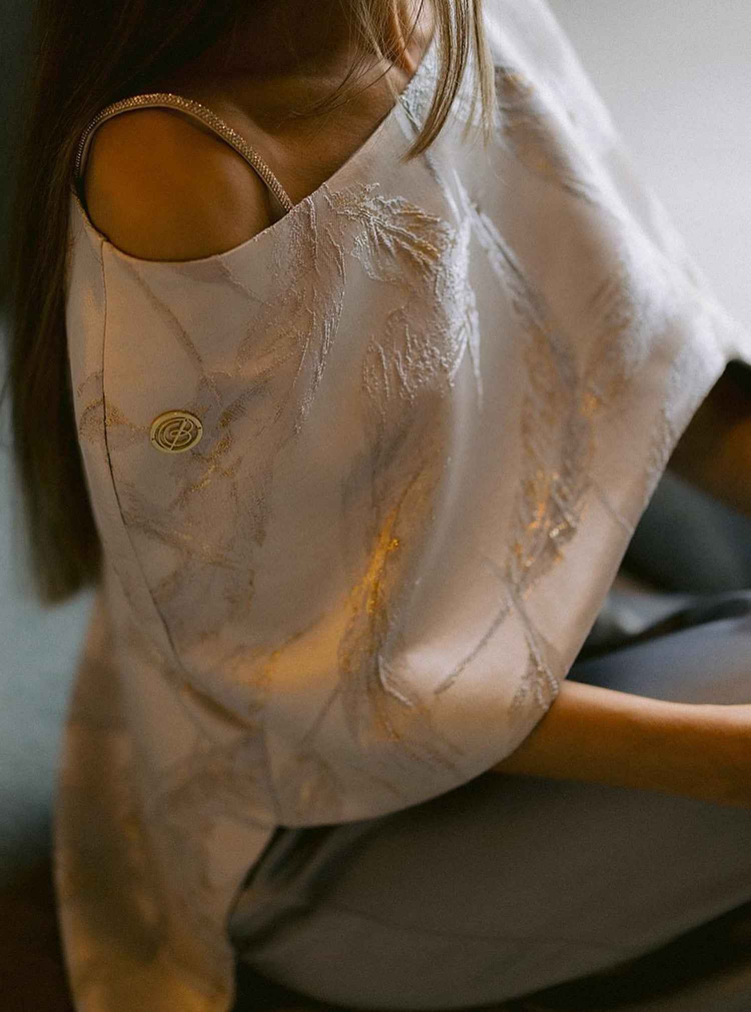 Dolphin-DRS005 – Elegant Grey 2-Piece Satin Dress with Detachable Cape